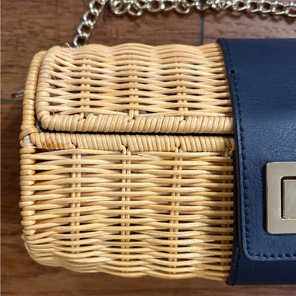 Talbots Wicker Rattan Crossbody Clutch - Gold Chain - Polka Dot lining - Navy - Picture 6 of 12